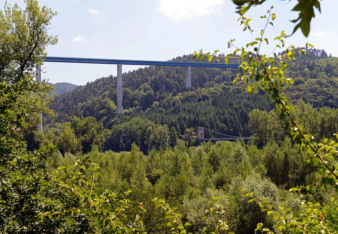 lignon-brug-en-confolent-hangbrug